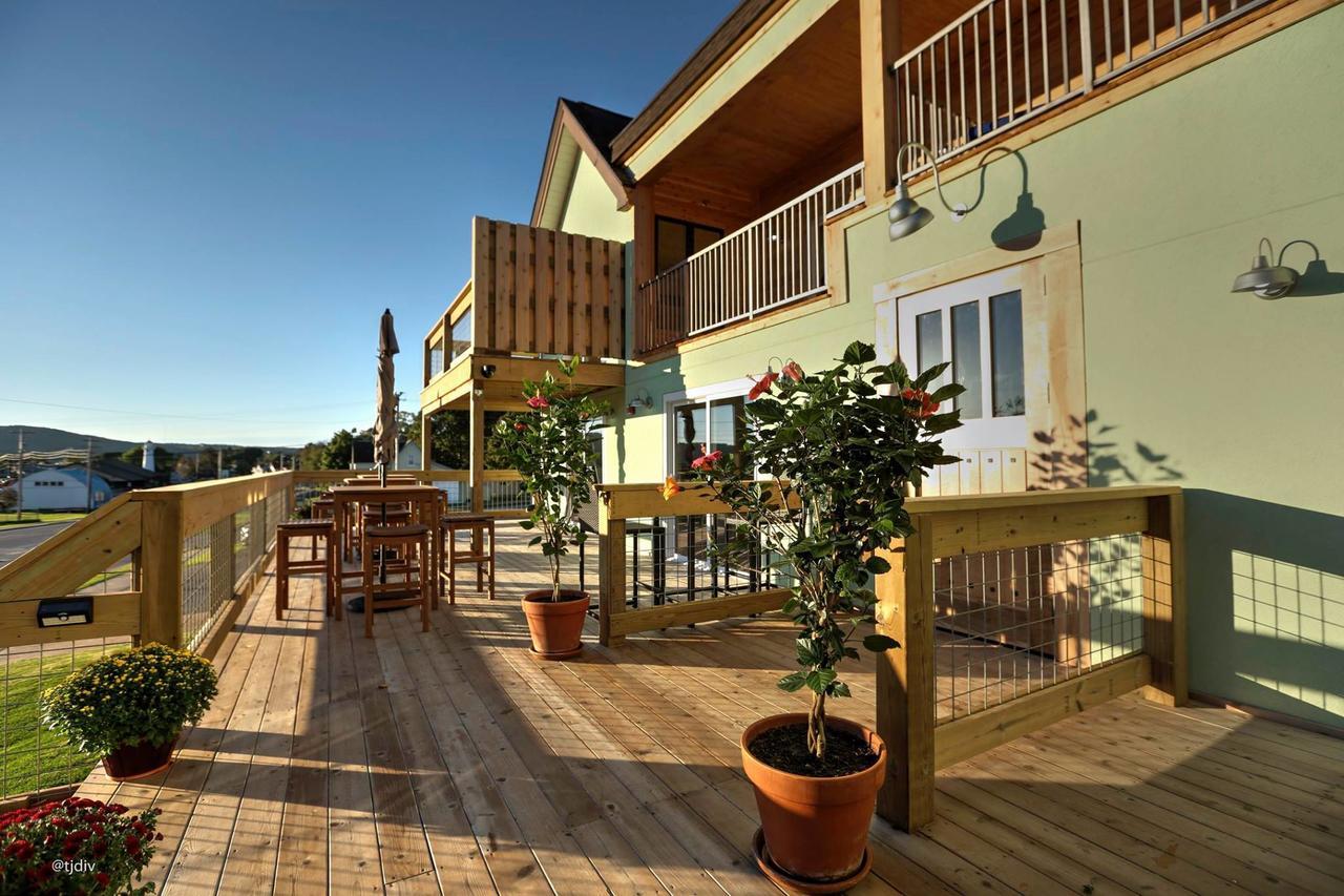 Roam Inn Munising Exterior photo