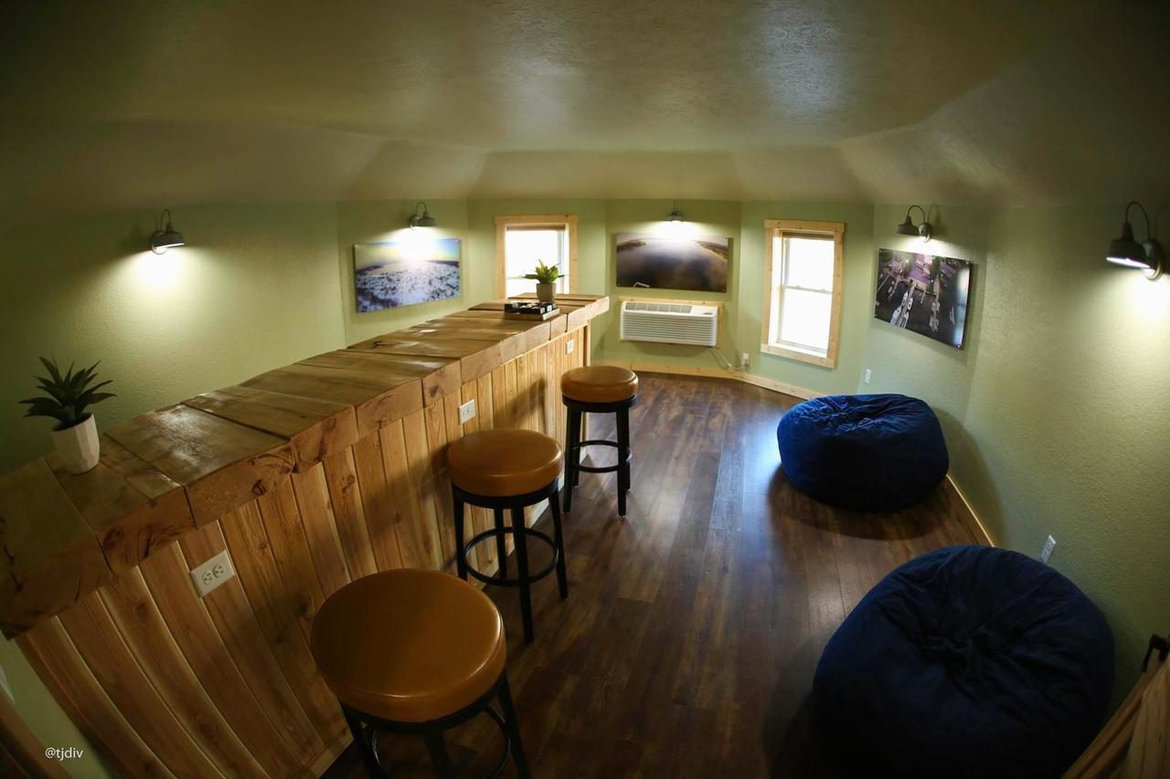 Roam Inn Munising Exterior photo