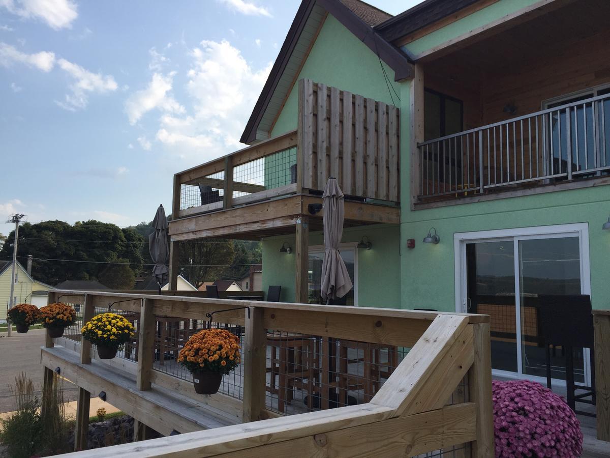 Roam Inn Munising Exterior photo
